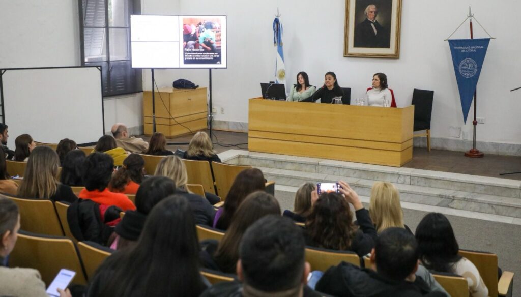 Santa Fe fue sede de una jornada sobre “Violencia de Género Digital”