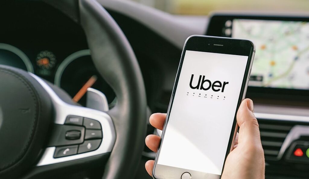 El Concejo comienza a debatir el tema Uber y aplicaciones de transporte