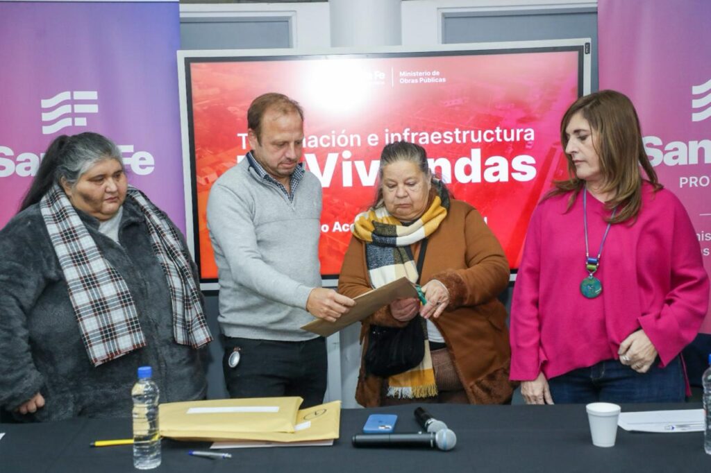 Provincia licitó la terminación de 74 viviendas en barrio Acería