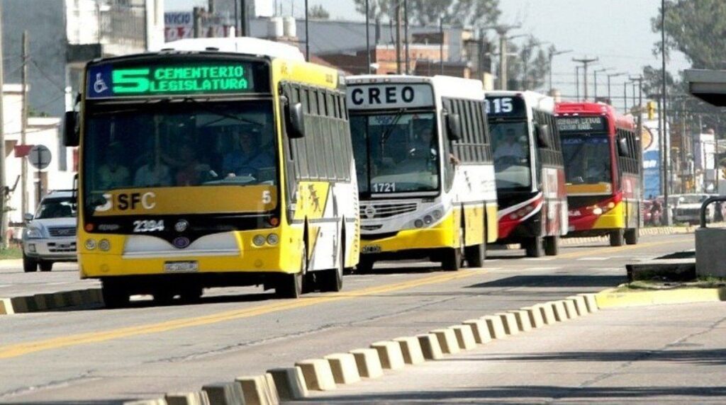 Se levantó el paro de colectivos previsto para esta semana