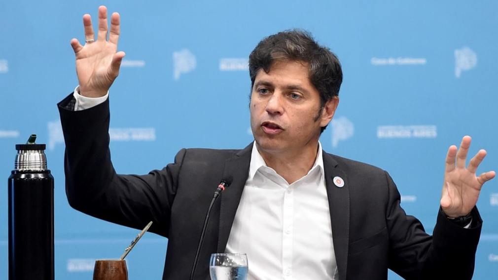 Kicillof lanzó su propia campaña contra el dengue y arremetió contra Milei