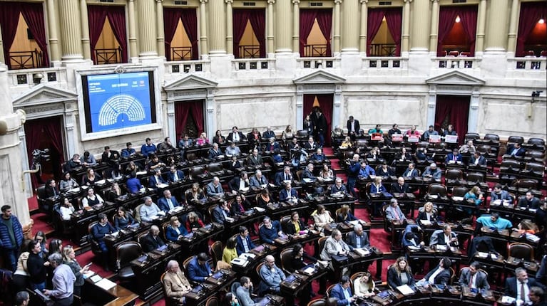 Diputados discute el veto de Milei a la movilidad jubilatoria