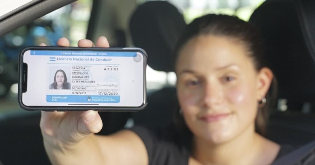 Digitalización del carnet de conducir y la postura de la provincia