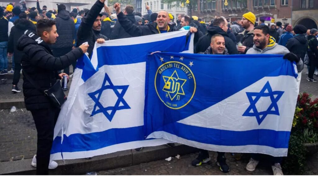 Agreden a hinchas del equipo israelí Maccabi Tel Aviv durante un partido en Ámsterdam