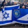 Agreden a hinchas del equipo israelí Maccabi Tel Aviv durante un partido en Ámsterdam