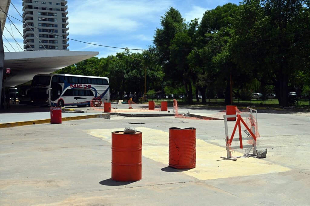 Terminal de Ómnibus: la obra de repavimentación se encuentra en su etapa final