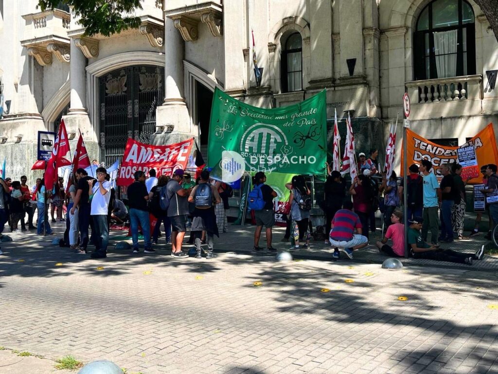 Paritaria: Provincia realizó su oferta trimestral a los gremios docentes