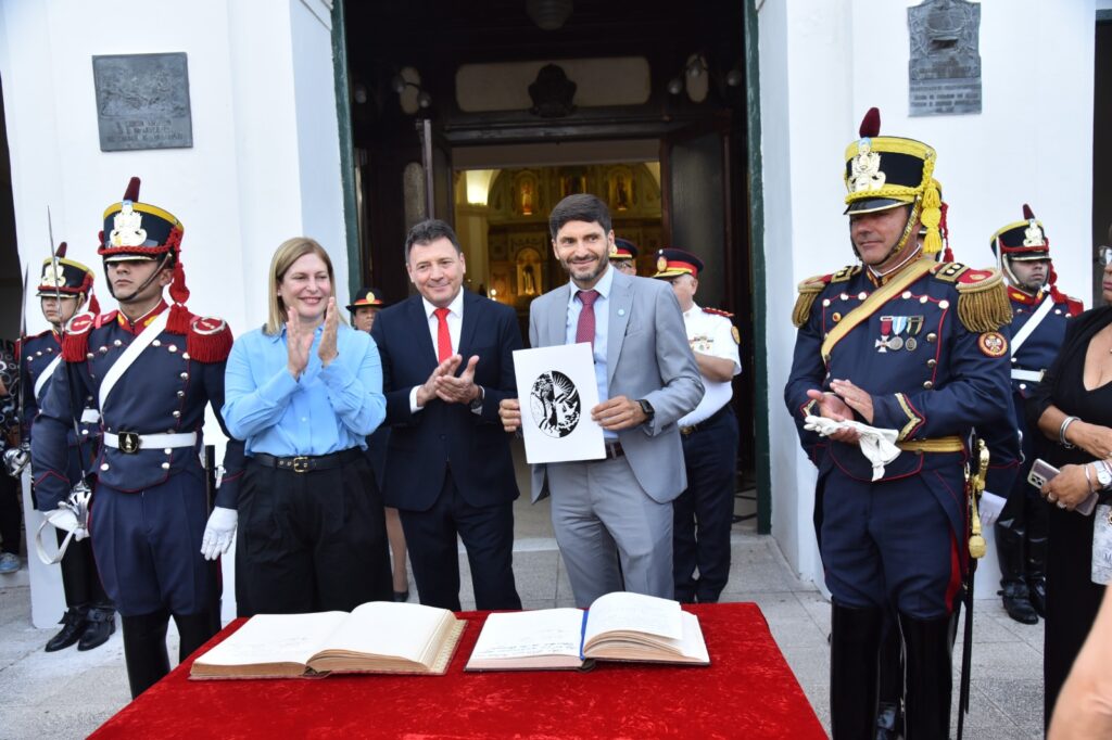 Pullaro pidió por la construcción de un país federal para que le devuelva al interior todo lo que aporta