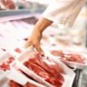 El consumo de carne vacuna en Argentina llegó al nivel más bajo en 30 años