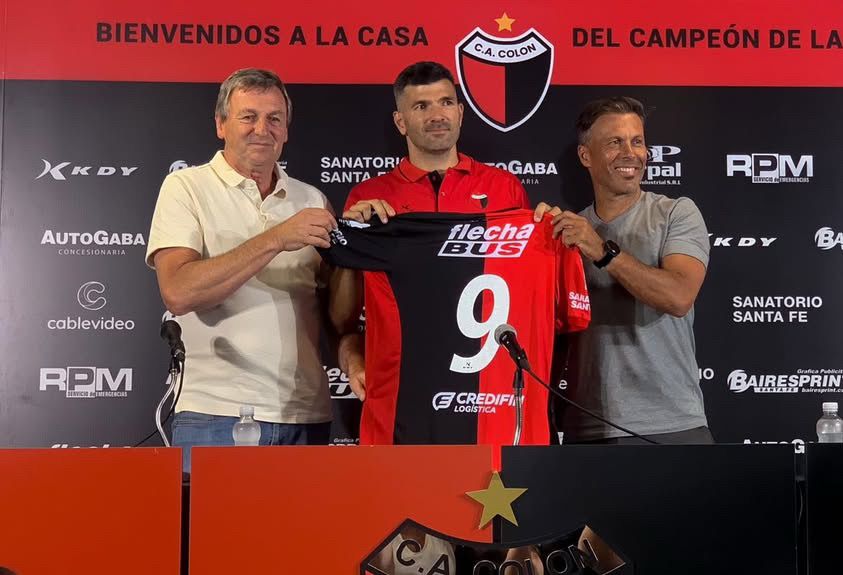 Si la AFA reconoce el título de 1950, Colón bordará su segunda estrella al escudo