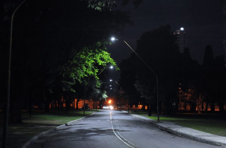 Robo de iluminarias en el Parque Garay